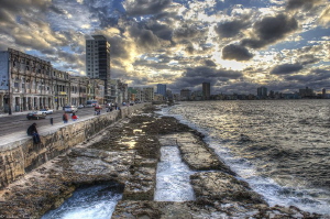 Malecon (Havana) by Mathieu Foulquié 